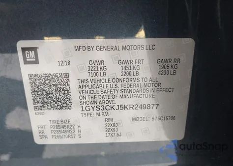 2019 Cadillac Escalade Premium Luxury z USA, uszkodzony, nr VIN 1GYS3CKJ5KR249877